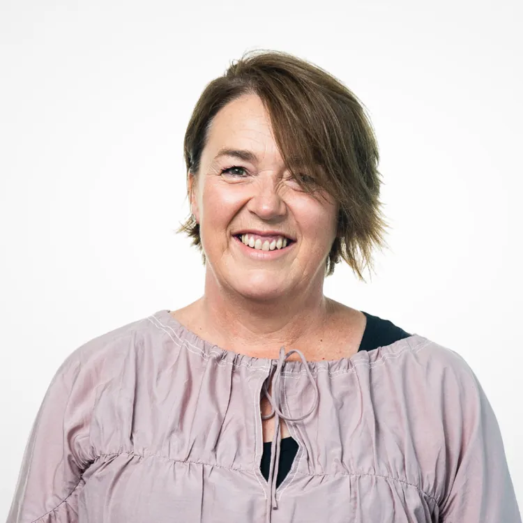 Robyn Steel